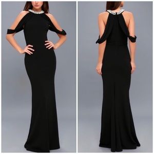 LULU’S Grand Entrance Black Pearl Maxi Dress
